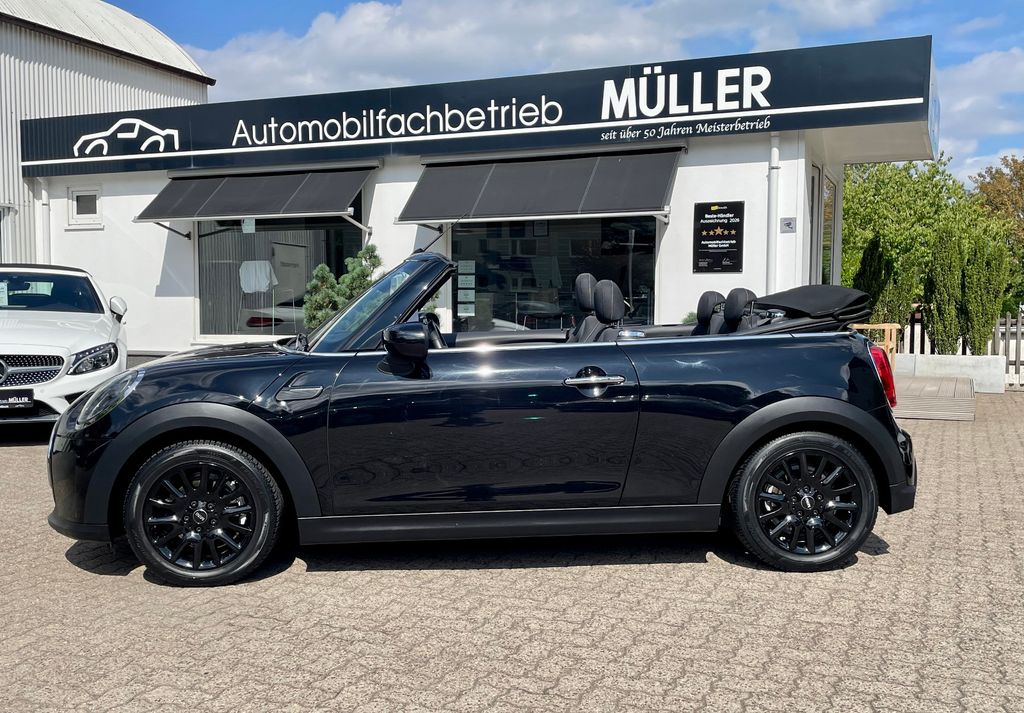 Mini COOPER CABRIO 2022 г. Чёрный, пробег 49900 км