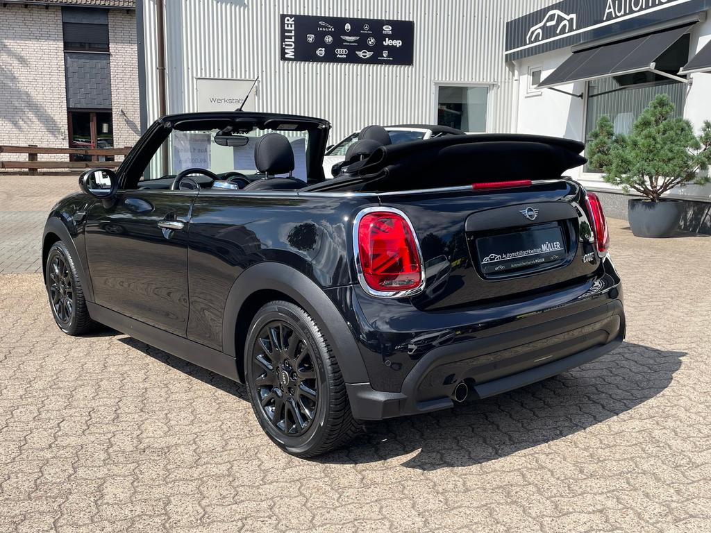 Mini COOPER CABRIO 2022 г. Чёрный, пробег 49900 км