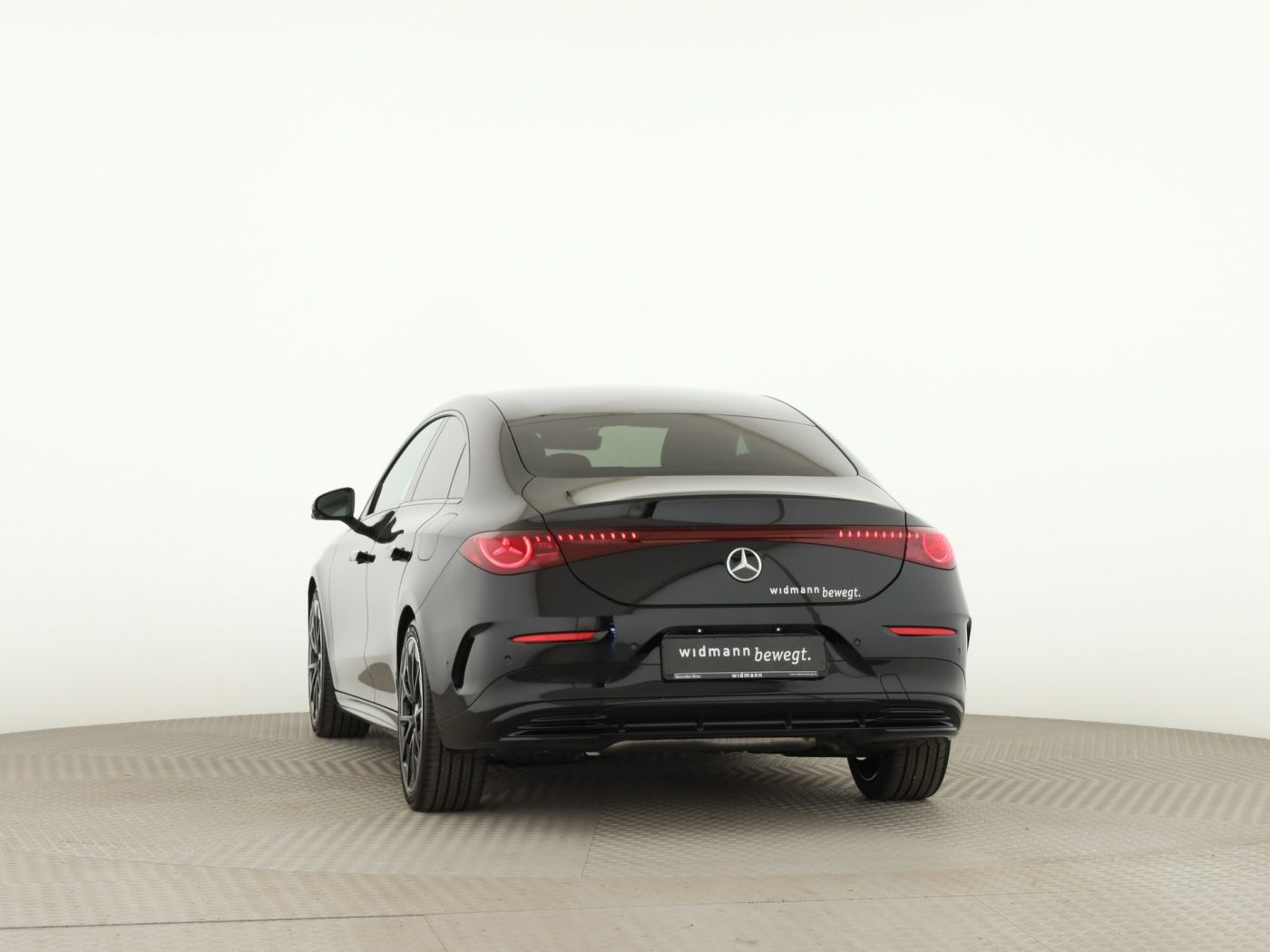 Mercedes-Benz CLA 220 2026 г. Чёрный, пробег 8000 км