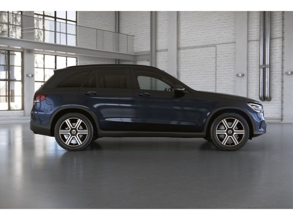 Mercedes-Benz GLC 200 2022 г. Синий, пробег 53400 км