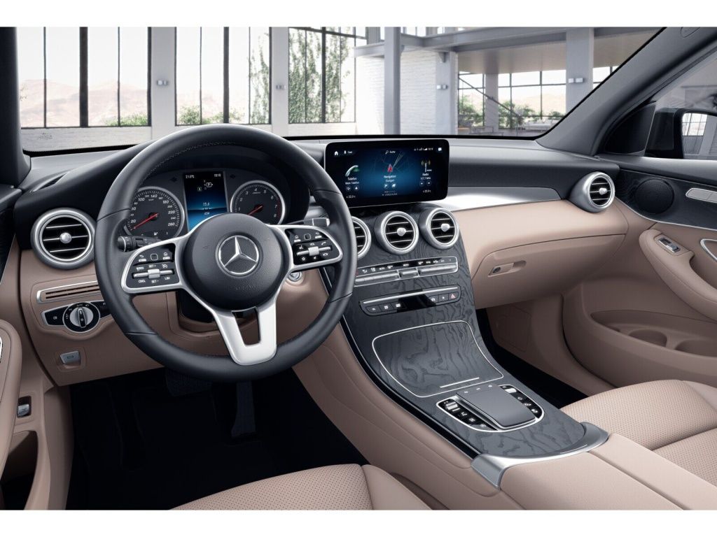 Mercedes-Benz GLC 200 2022 г. Синий, пробег 53400 км