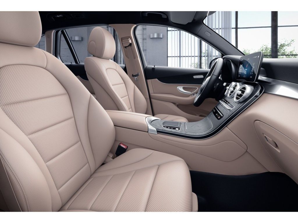 Mercedes-Benz GLC 200 2022 г. Синий, пробег 53400 км