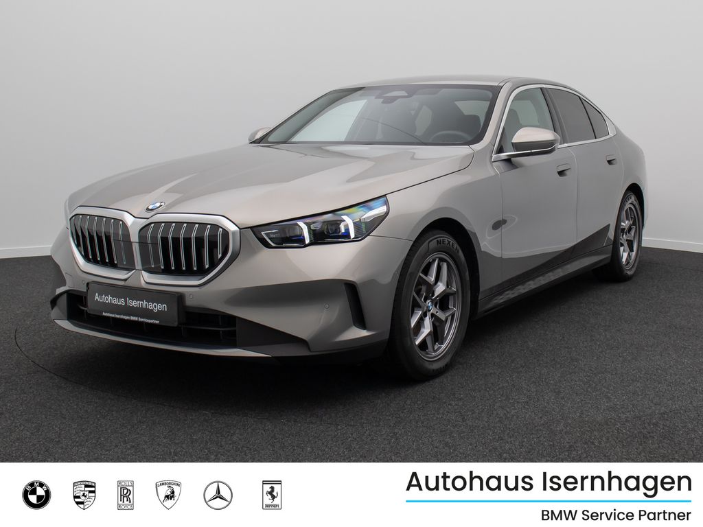 BMW 520 2024 г. Серый, пробег 46305 км