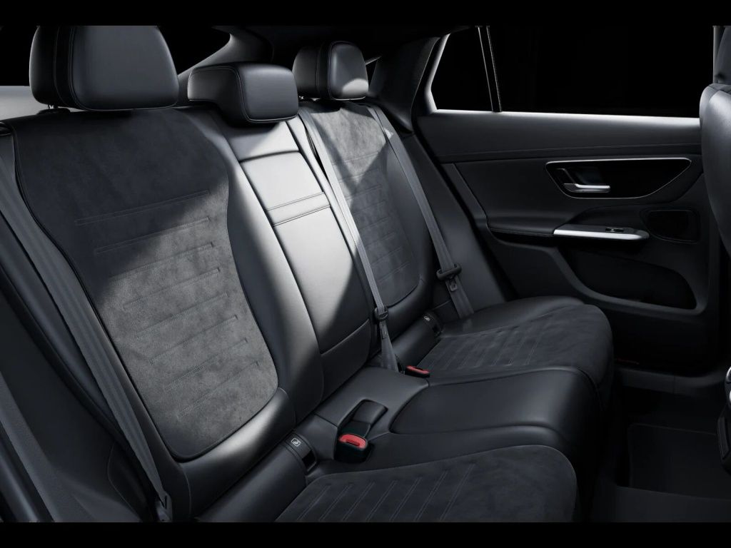 Mercedes-Benz GLC 220 2026 г. Серый, пробег 16791 км