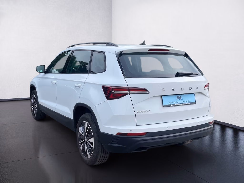 Skoda Karoq 2022 г. Белый, пробег 48653 км