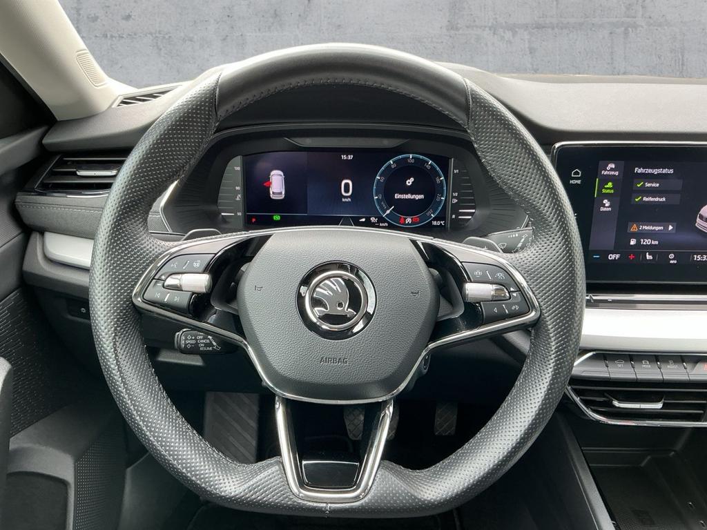 Skoda Octavia 2021 г. Чёрный, пробег 40833 км