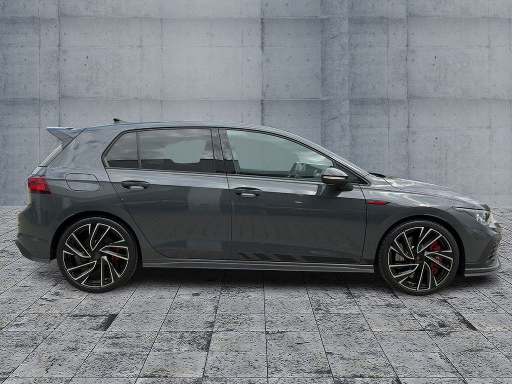 Volkswagen Golf 2023 г. Серый, пробег 21976 км