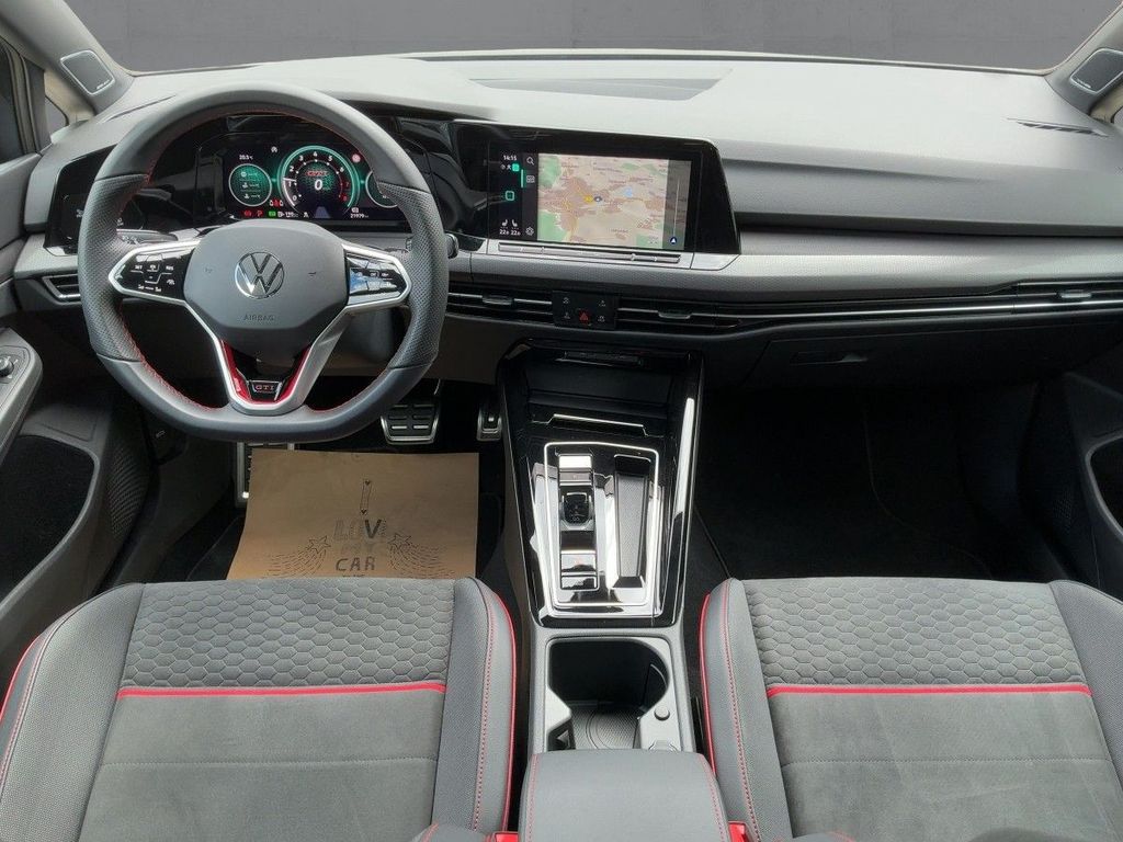 Volkswagen Golf 2023 г. Серый, пробег 21976 км