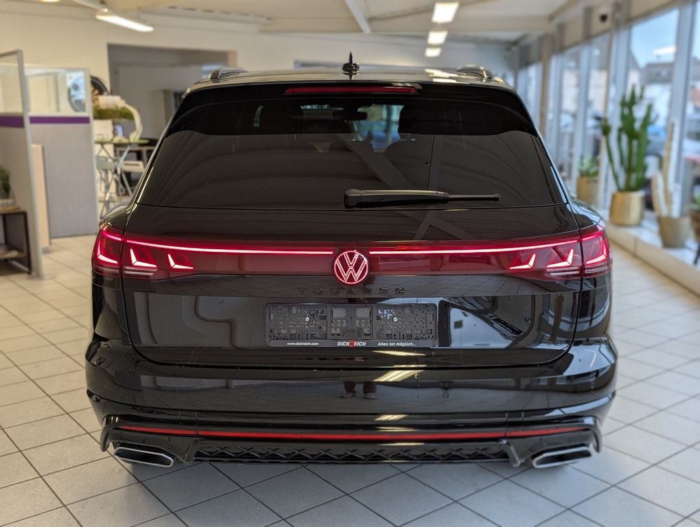 Volkswagen Touareg 2025 г. Чёрный, пробег 22639 км