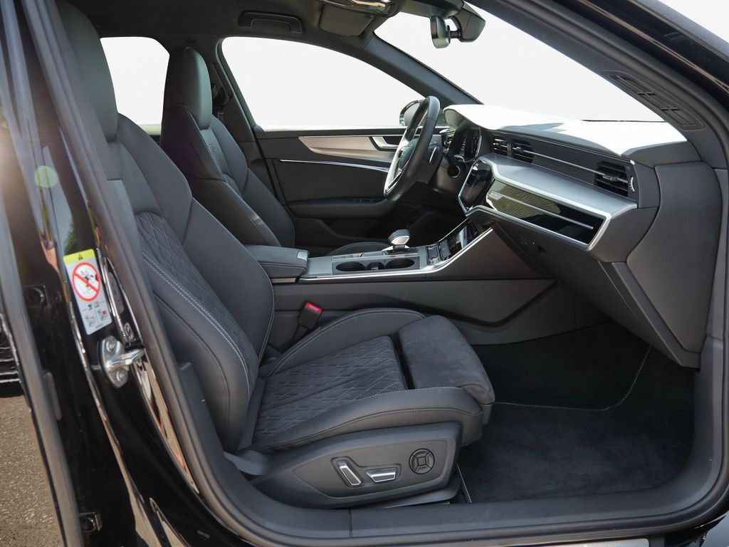 Audi S6 2025 г. Чёрный, пробег 29900 км