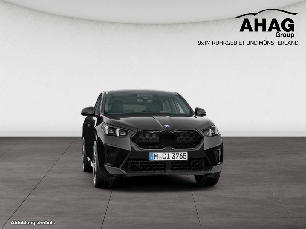 BMW X2 2026 г. Чёрный, пробег 4900 км