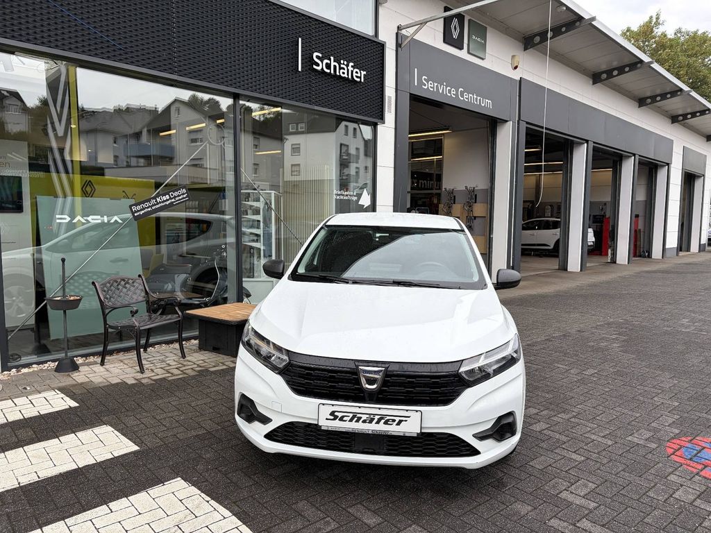 Dacia Sandero 2022 г. Белый, пробег 29900 км