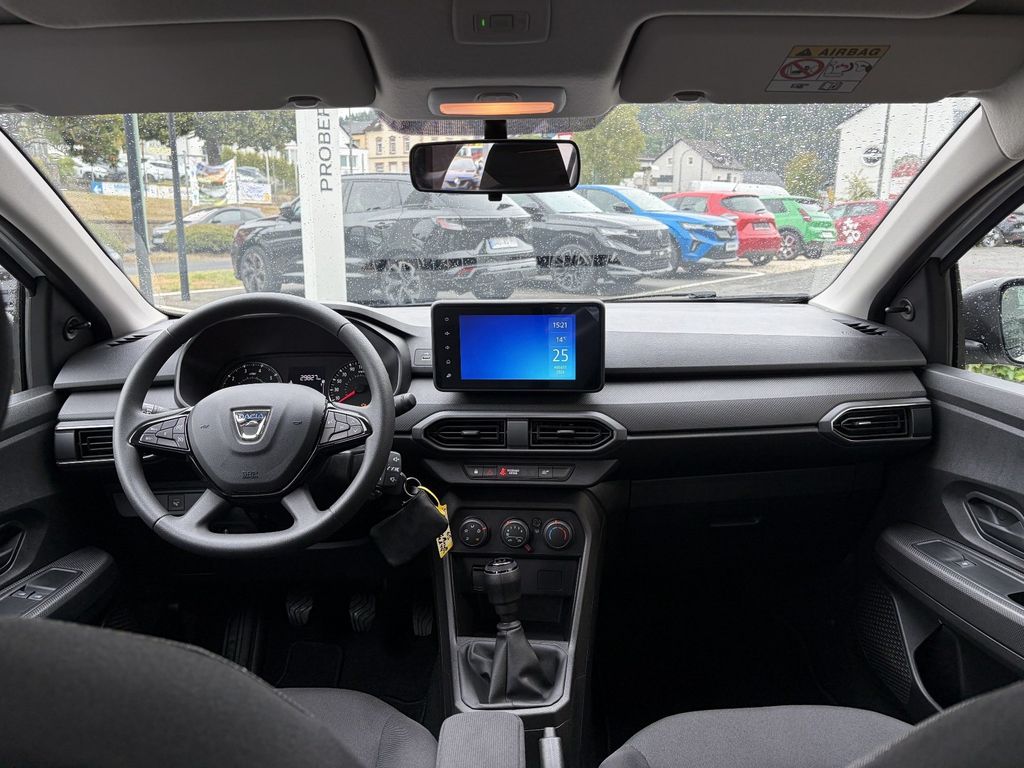 Dacia Sandero 2022 г. Белый, пробег 29900 км