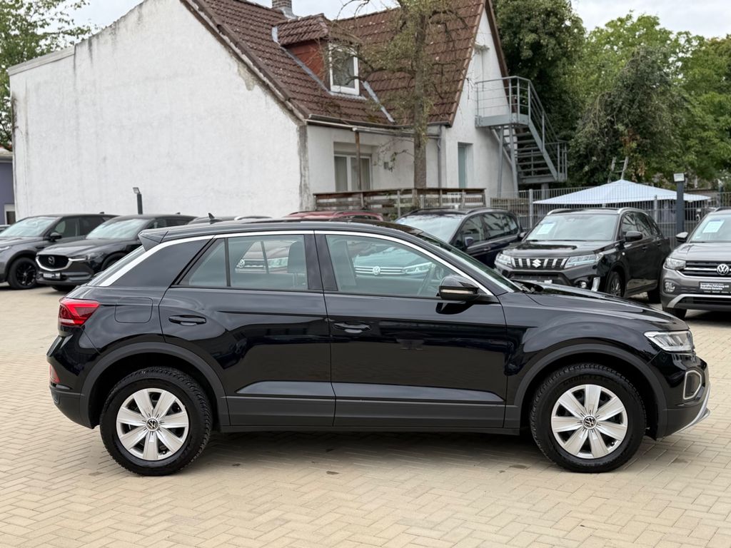 Volkswagen T-Roc 2025 г. Чёрный, пробег 47000 км