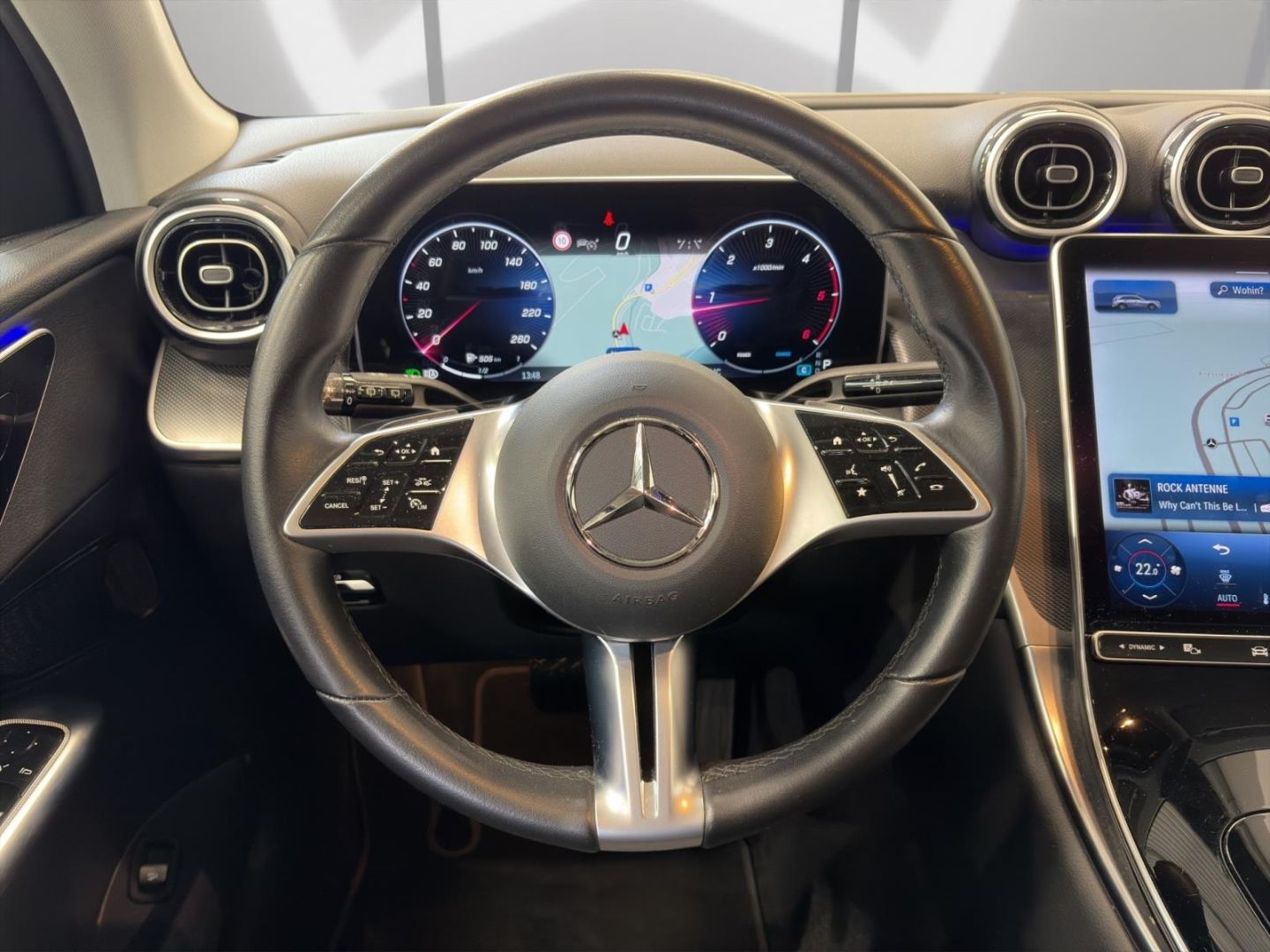Mercedes-Benz GLC 220 2023 г. Чёрный, пробег 41115 км