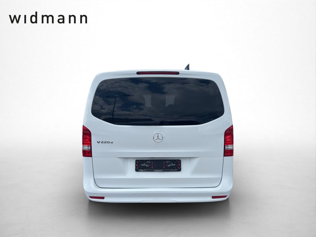 Mercedes-Benz V 220 2022 г. Белый, пробег 51300 км