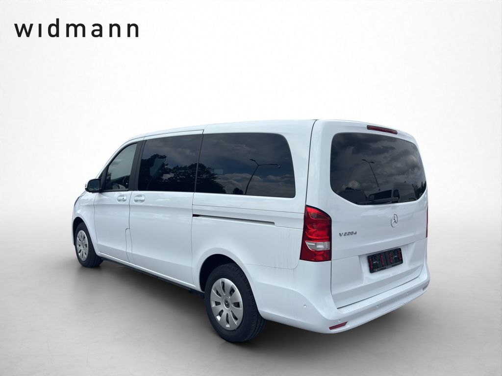 Mercedes-Benz V 220 2022 г. Белый, пробег 51300 км