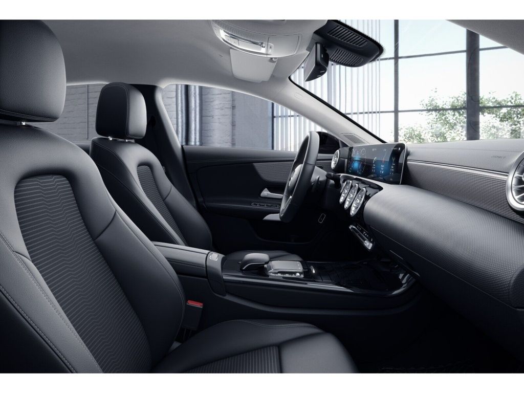 Mercedes-Benz CLA 200 SHOOTING BRAKE 2021 г. Серый, пробег 59800 км