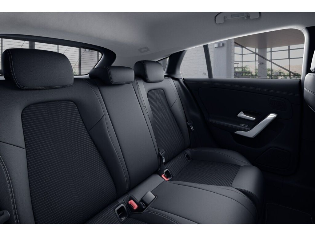 Mercedes-Benz CLA 200 SHOOTING BRAKE 2021 г. Серый, пробег 59800 км