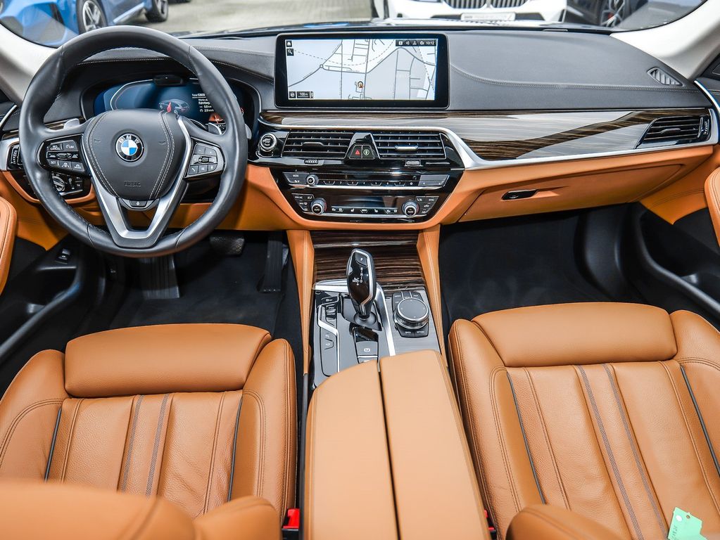 BMW 540 2023 г. Серый, пробег 53608 км