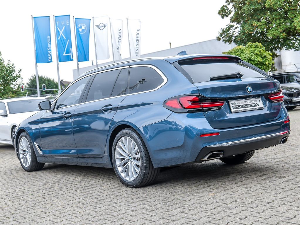BMW 540 2023 г. Серый, пробег 53608 км