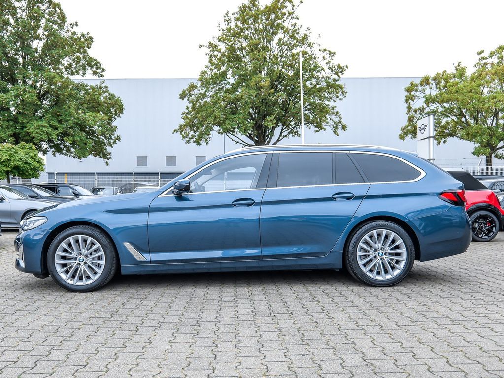 BMW 540 2023 г. Серый, пробег 53608 км