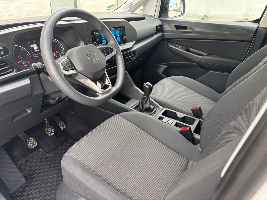 Volkswagen Caddy 2021 г. Белый, пробег 33700 км