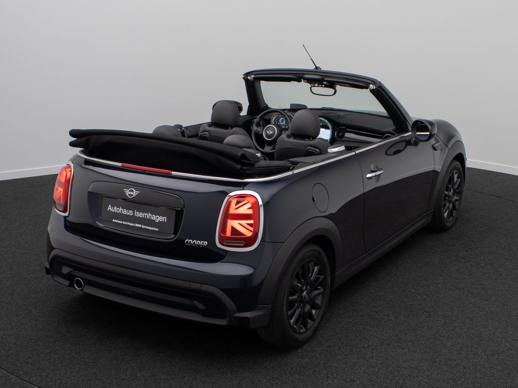 Mini COOPER CABRIO 2023 г. Чёрный, пробег 26746 км