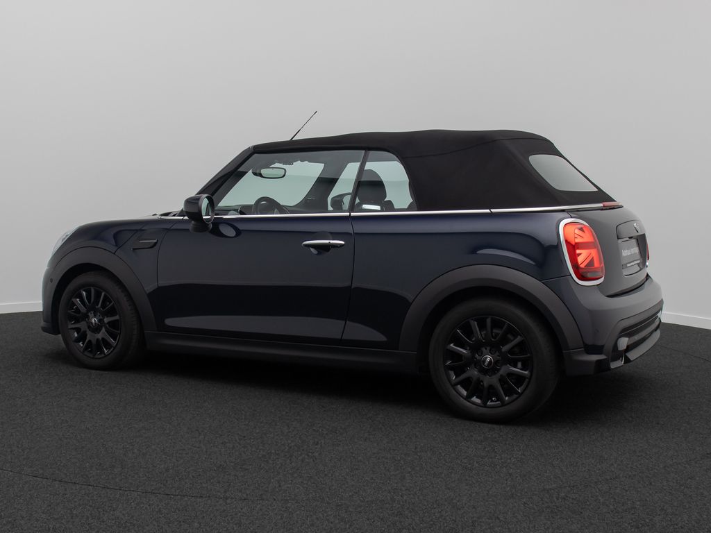 Mini COOPER CABRIO 2023 г. Чёрный, пробег 26746 км