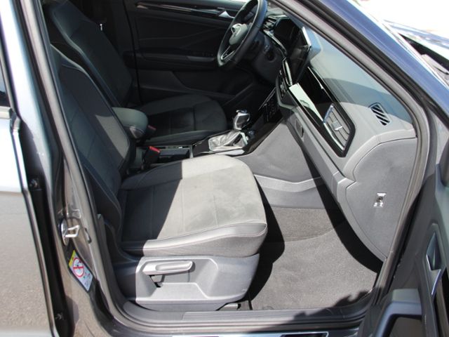 Volkswagen T-Roc 2022 г. Серый, пробег 28104 км