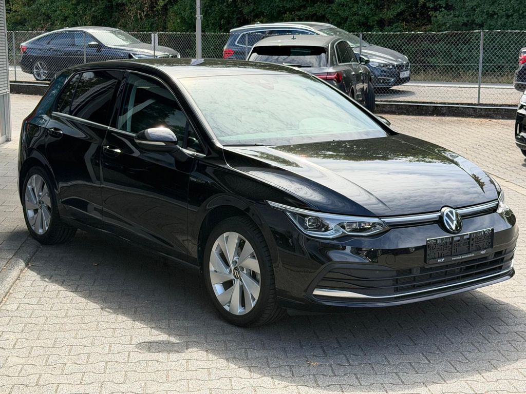 Volkswagen Golf 2024 г. Чёрный, пробег 31694 км