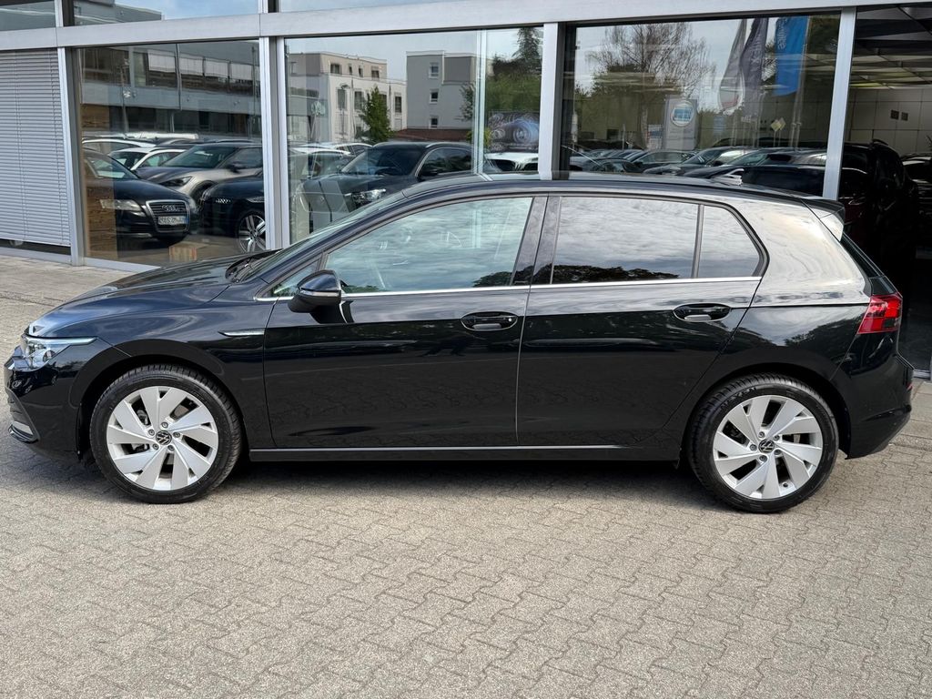 Volkswagen Golf 2024 г. Чёрный, пробег 31694 км