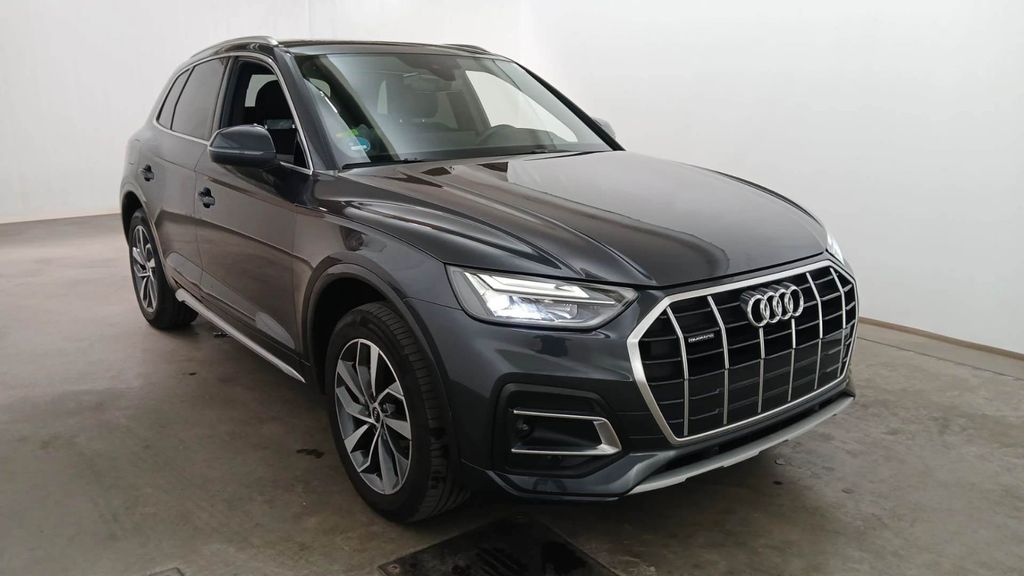 Audi Q5 2023 г. Серый, пробег 55400 км