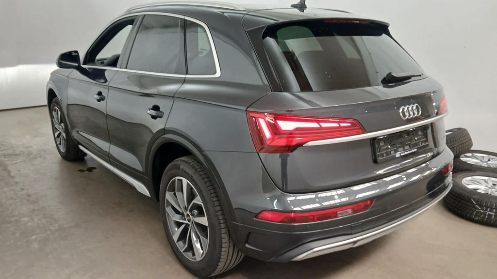 Audi Q5 2023 г. Серый, пробег 55400 км