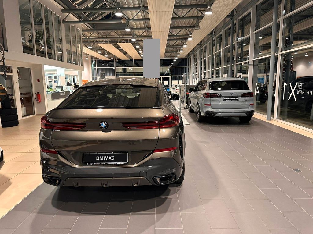 BMW X5 2024 г. Серый, пробег 60000 км