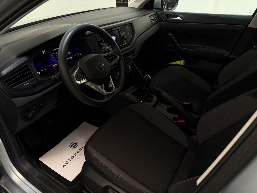 Volkswagen Taigo 2023 г. Серебристый, пробег 49444 км