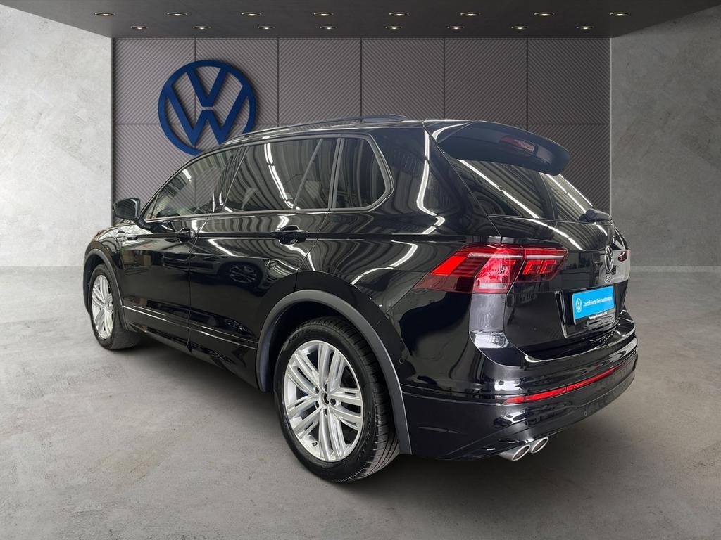Volkswagen Tiguan 2024 г. Чёрный, пробег 31212 км