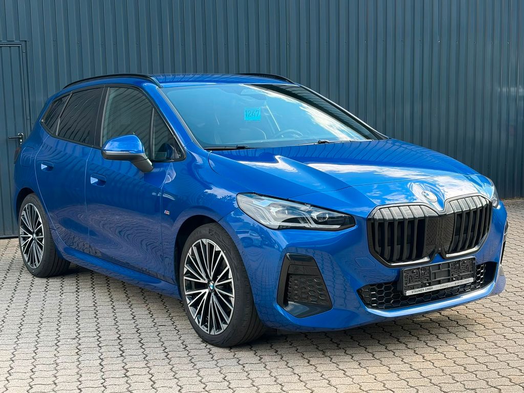 BMW 218 2025 г. Синий, пробег 40000 км