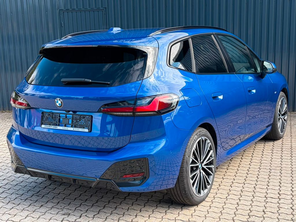 BMW 218 2025 г. Синий, пробег 40000 км