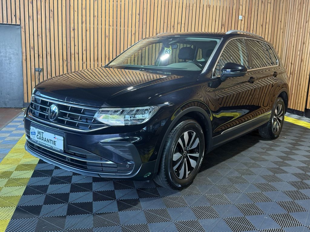 Volkswagen Tiguan 2023 г. Чёрный, пробег 46490 км