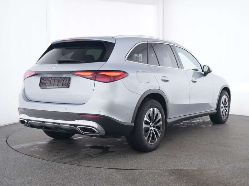 Mercedes-Benz GLC 220 2025 г. Серебристый, пробег 36229 км
