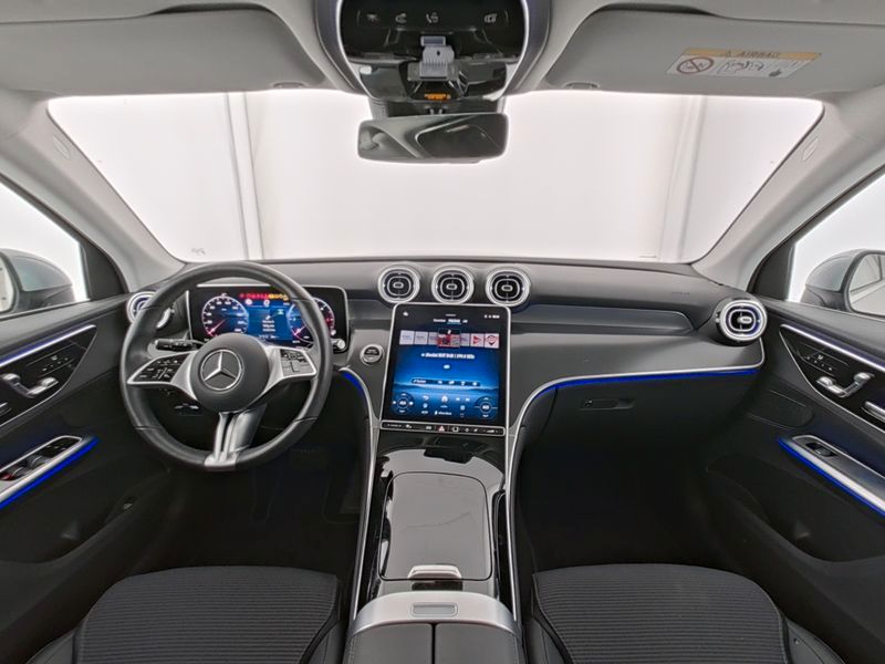 Mercedes-Benz GLC 220 2025 г. Серебристый, пробег 36229 км