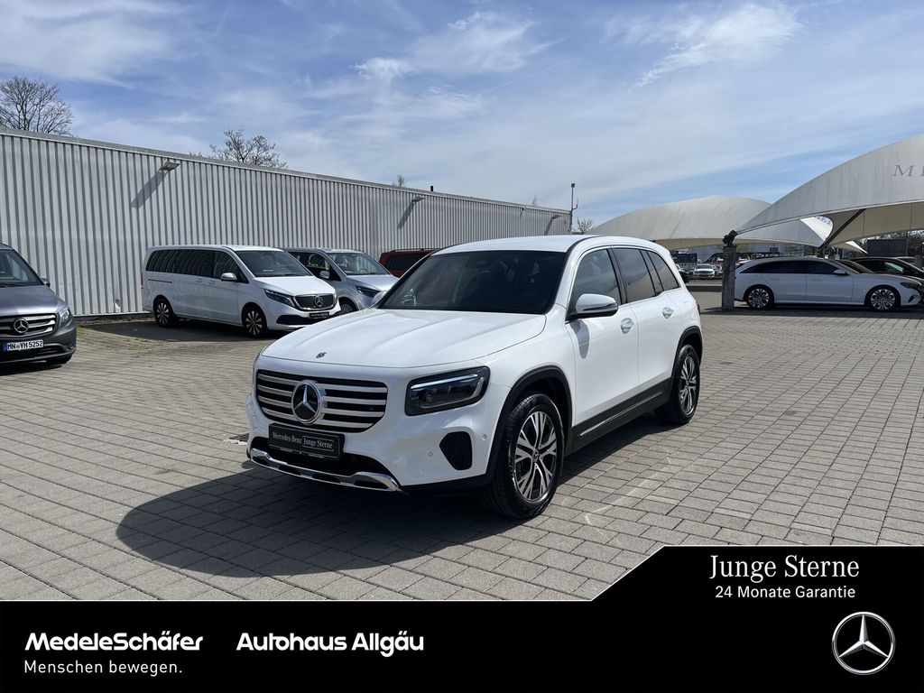Mercedes-Benz GLB 180 2024 г. Белый, пробег 23944 км