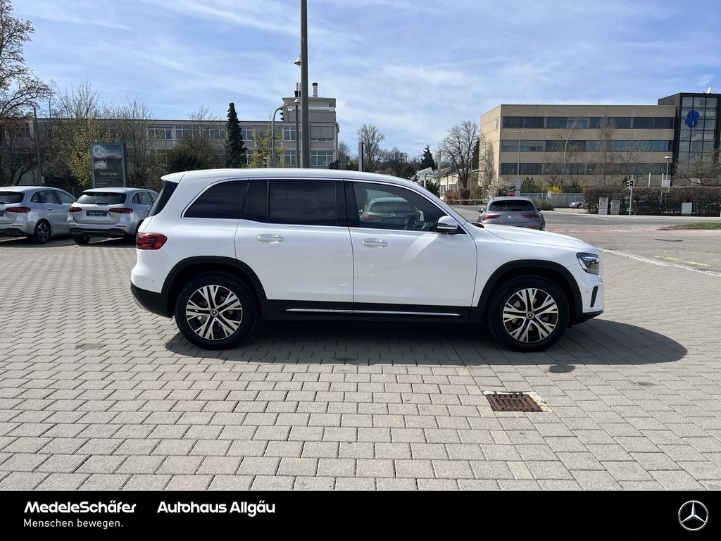 Mercedes-Benz GLB 180 2024 г. Белый, пробег 23944 км