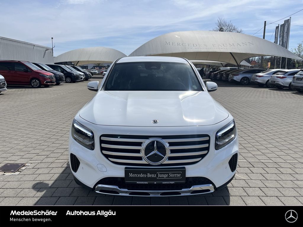 Mercedes-Benz GLB 180 2024 г. Белый, пробег 23944 км