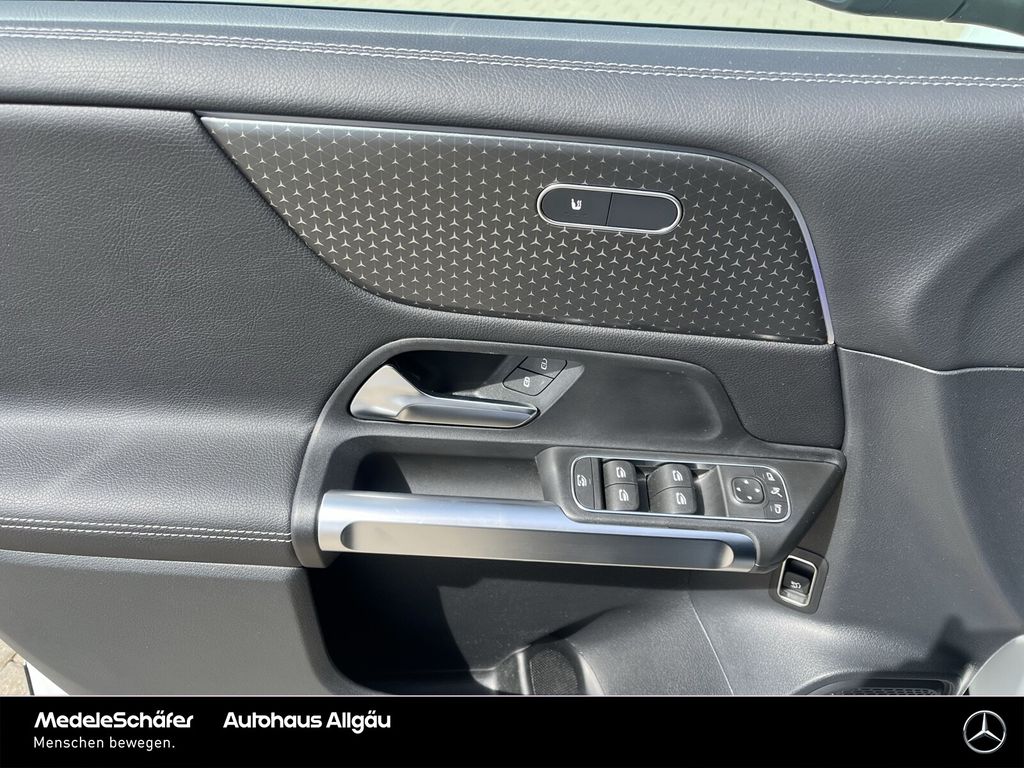 Mercedes-Benz GLB 180 2024 г. Белый, пробег 23944 км