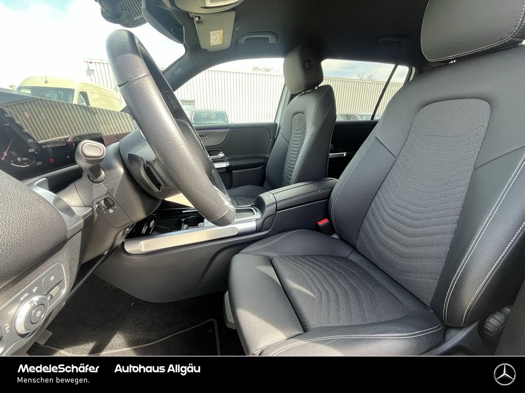 Mercedes-Benz GLB 180 2024 г. Белый, пробег 23944 км