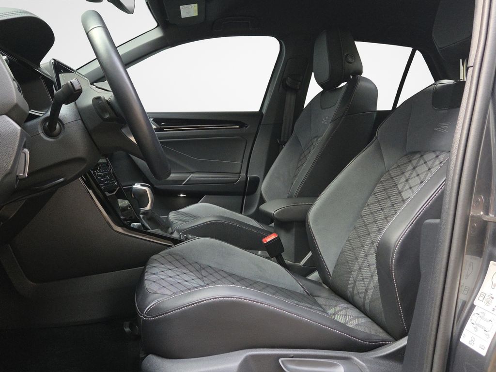 Volkswagen T-Roc 2024 г. Серый, пробег 30668 км