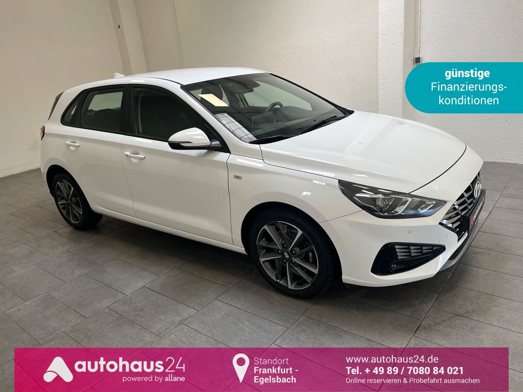Hyundai i30 2022 г. Белый, пробег 48866 км