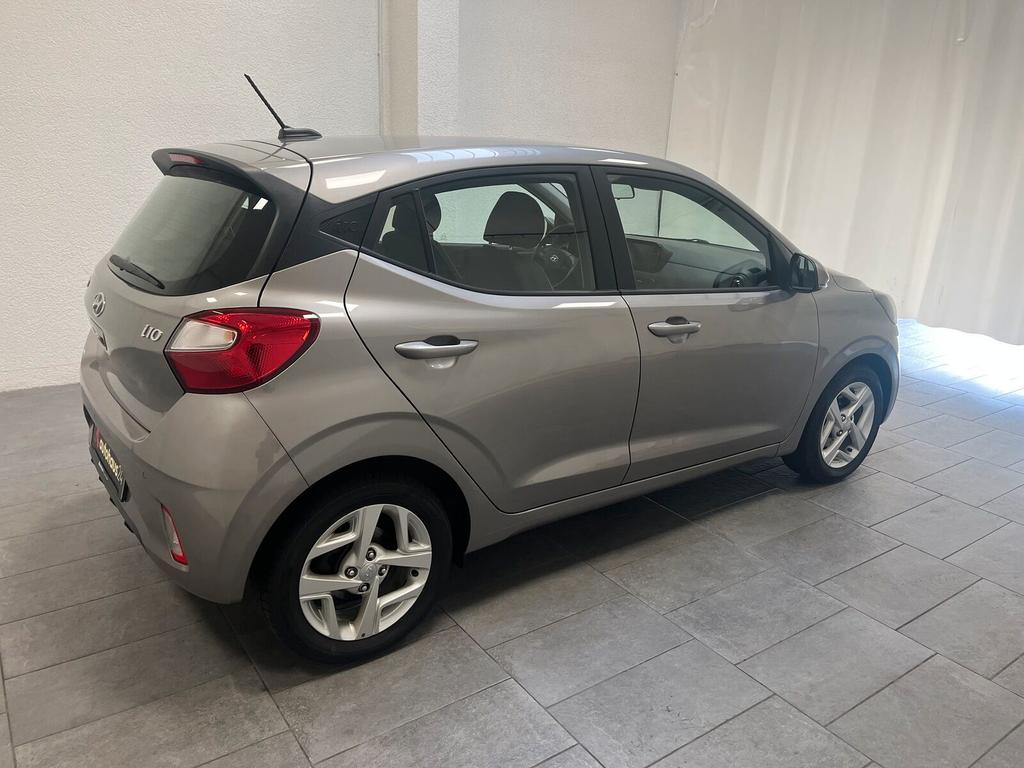 Hyundai i10 2023 г. Серый, пробег 56627 км